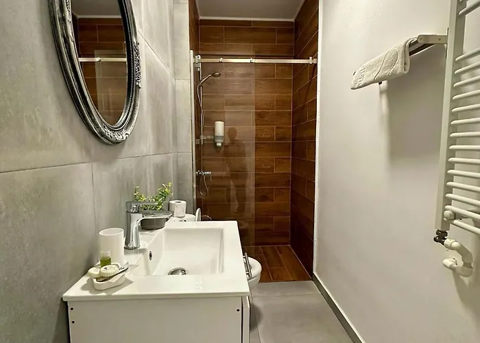 & Studiouri Calypso *